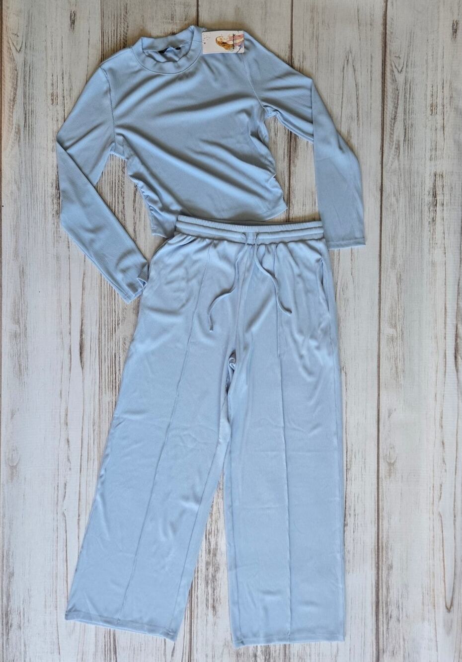 Pretty Garden Baby Blue 2 piece lounge set pants and long sleeve top sz M New
